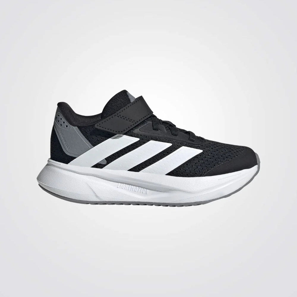 נעלי ספורט Adidas שחורות עם פסי שלוש לבנים וסוליה לבנה