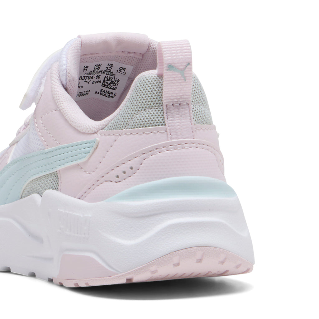 נעלי ספורט בנות Puma פסטל, מבט אחורי עם רצועת סקוץ' וסוליה עבה